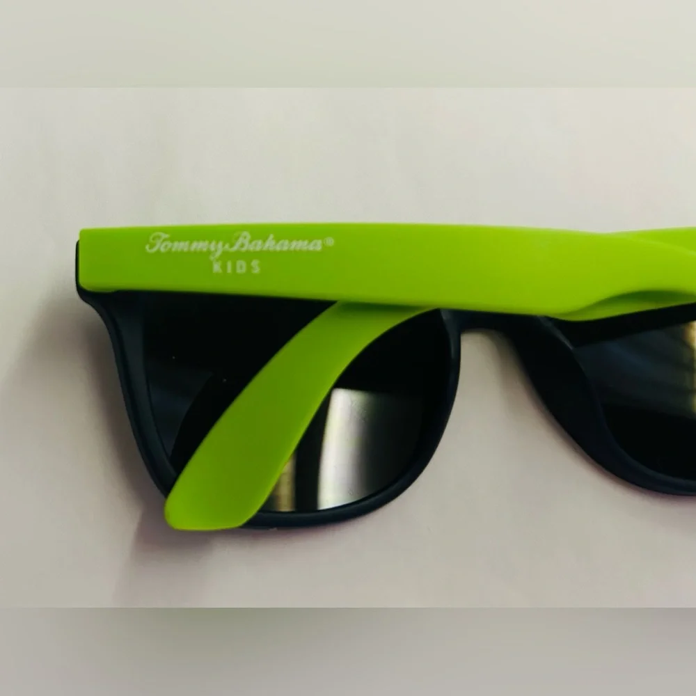 New Tommy Bahama Kid Sunglasses Blue Frame Green Temple Boys Girls Unisex Summer